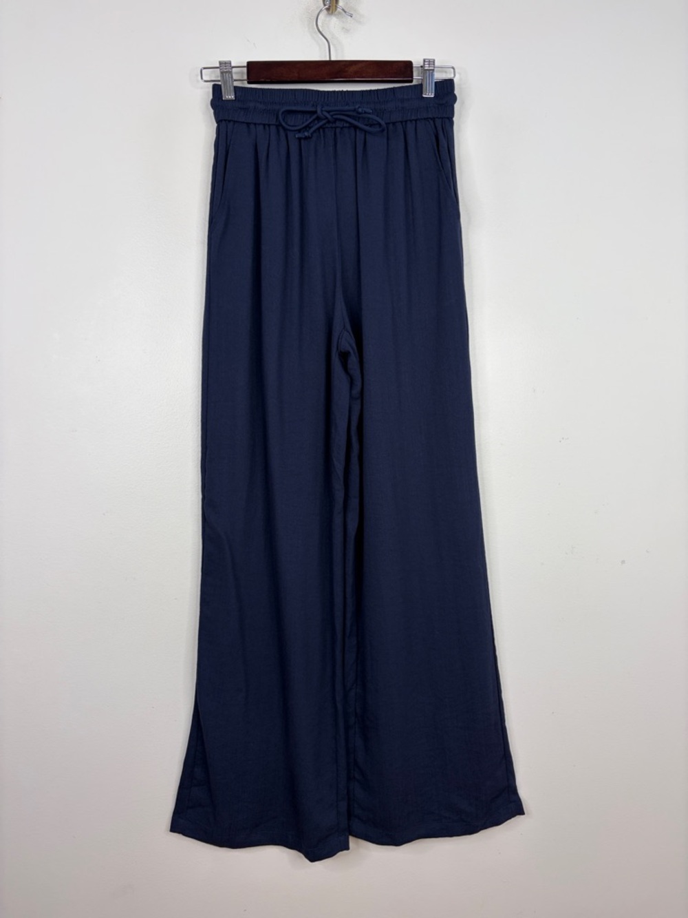 New Halara Pants Womens Small Navy Blue Wide Leg Flowy Stretch Resortwear Summer